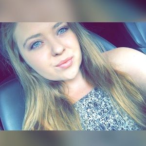 Meet your Posher, Bethany